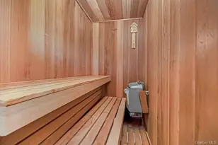 356 Oakleigh Ave, Calverton, NY 11933 - Photo 25