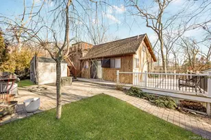 356 Oakleigh Ave, Calverton, NY 11933 - Photo 29