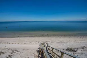 356 Oakleigh Ave, Calverton, NY 11933 - Photo 35