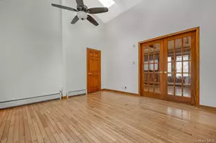 356 Oakleigh Ave, Calverton, NY 11933 - Photo 13