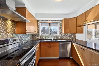 80 Ridgeview Drive, Pleasantville, NY 10570 - Photo 11