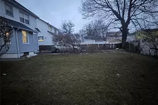 131-55 221st St, Springfield Gardens, NY 11413 - Photo 3