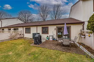 12 Blue Point Rd E, Holtsville, NY 11742 - Photo 5