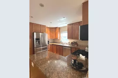 442 E Beech Street #Lower, Long Beach, NY 11561 - Photo 5