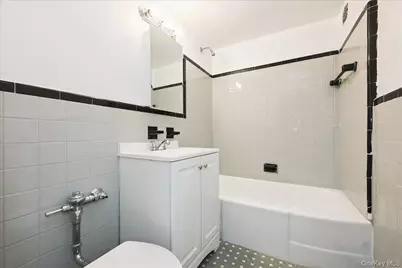 110-45 Queens #312, Forest Hills, NY 11375 - Photo 25