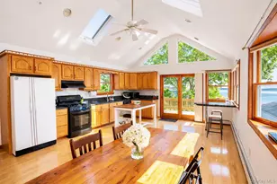 1250 2nd St, New Suffolk, NY 11956 - Photo 5