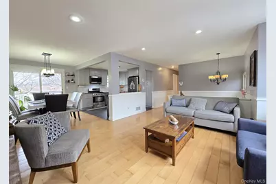 45 Mallard Avenue, Selden, NY 11784 - Photo 3