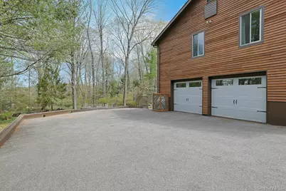 136 Furnace Woods Road, Cortlandt Manor, NY 10567 - Photo 25