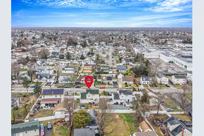 811 County Line Road, Amityville, NY 11701 - Photo 35