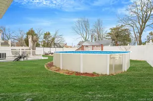 811 County Line Rd, Amityville, NY 11701 - Photo 33