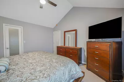 811 County Line Road, Amityville, NY 11701 - Photo 23