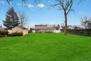 159 Dawn Dr, Centereach, NY 11720 - Photo 31