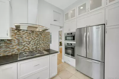 31 Pierce Drive, Pleasantville, NY 10570 - Photo 17