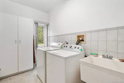 47 Westchester View Lane, White Plains, NY 10607 - Photo 17