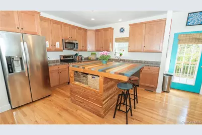 9 Jake Henry Drive, Marlboro, NY 12542 - Photo 7