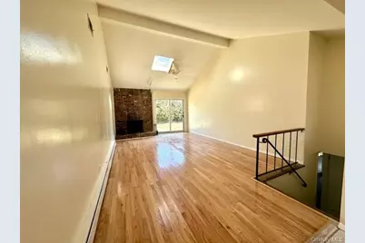 106 Woods Drive, Roslyn, NY 11576 - Photo 9