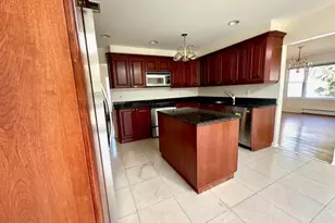 106 Woods Dr, Roslyn, NY 11576 - Photo 5