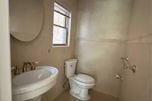 106 Woods Dr, Roslyn, NY 11576 - Photo 23