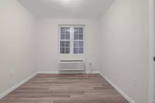 955 E 229th St, Bronx, NY 10466 - Photo 11