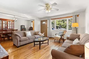 259 Waldo St, Copiague, NY 11726 - Photo 3