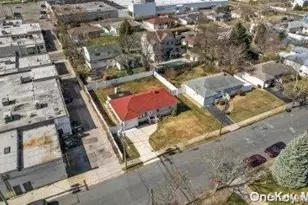 916 N Clinton Ave, Lindenhurst, NY 11757 - Photo 13