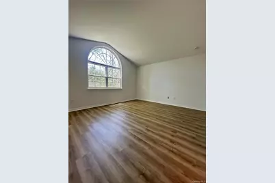 1403 Pebble Beach Path, Riverhead, NY 11901 - Photo 17