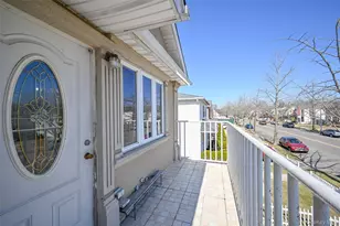 82-44 263rd St, Glen Oaks, NY 11004 - Photo 3