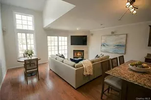 359 Colonial Cir, Manorville, NY 11949 - Photo 5