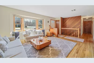 300 Tyler Avenue, Miller Place, NY 11764 - Photo 5