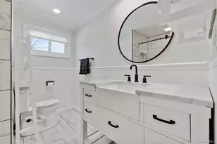 7 Rita Ln, Plainview, NY 11803 - Photo 23