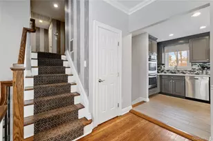 7 Rita Ln, Plainview, NY 11803 - Photo 17