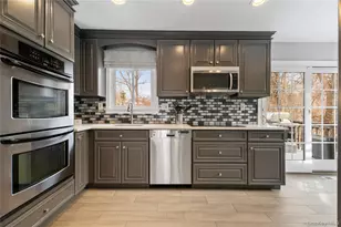 7 Rita Ln, Plainview, NY 11803 - Photo 9