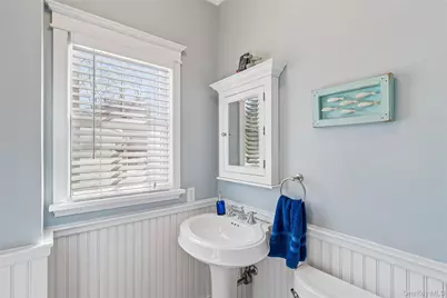 38 Baycrest Avenue, East Quogue, NY 11942 - Photo 11