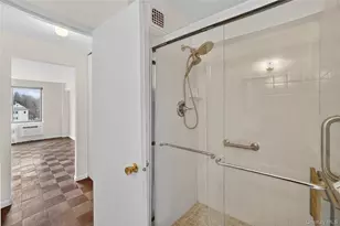 25 Lake St, White Plains, NY 10603 - Photo 31