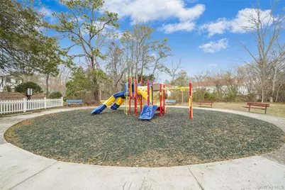 103 Birchwood Road, Medford, NY 11763 - Photo 29