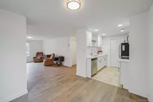 103 Birchwood Rd, Medford, NY 11763 - Photo 11