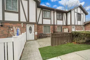 103 Birchwood Rd, Medford, NY 11763 - Photo 3