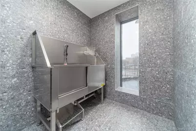 3005 Vernon Boulevard #5J, Astoria, NY 11102 - Photo 11