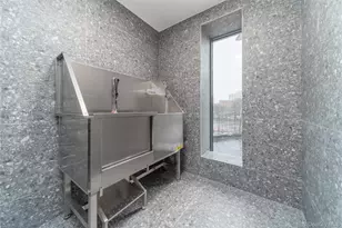 30-05 Vernon Blvd, Astoria, NY 11102 - Photo 11