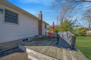 23 Pearsall Pl, Deer Park, NY 11729 - Photo 41