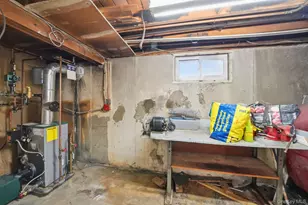 23 Pearsall Pl, Deer Park, NY 11729 - Photo 37