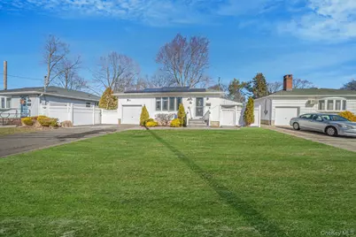 23 Pearsall Place, Deer Park, NY 11729 - Photo 1