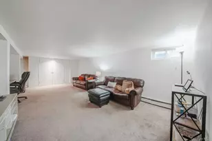 23 Pearsall Pl, Deer Park, NY 11729 - Photo 29