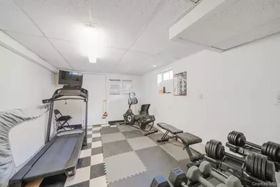 23 Pearsall Place, Deer Park, NY 11729 - Photo 35