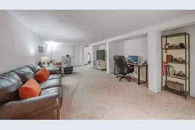 23 Pearsall Place, Deer Park, NY 11729 - Photo 31