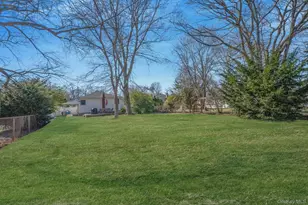 23 Pearsall Pl, Deer Park, NY 11729 - Photo 45