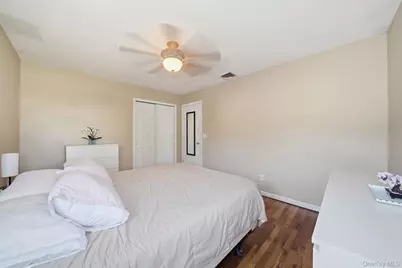 23 Pearsall Place, Deer Park, NY 11729 - Photo 27