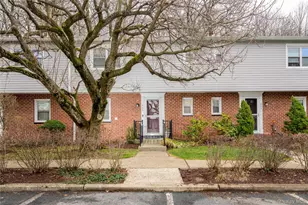 155 Charter Cir, Ossining, NY 10562 - Photo 13