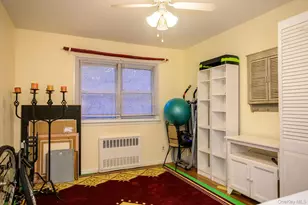 155 Charter Cir, Ossining, NY 10562 - Photo 11