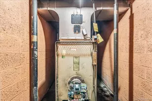 94-20 86th Rd, Woodhaven, NY 11421 - Photo 11